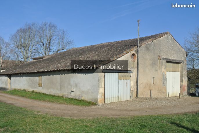 Grange 1 pièce 330 m²
