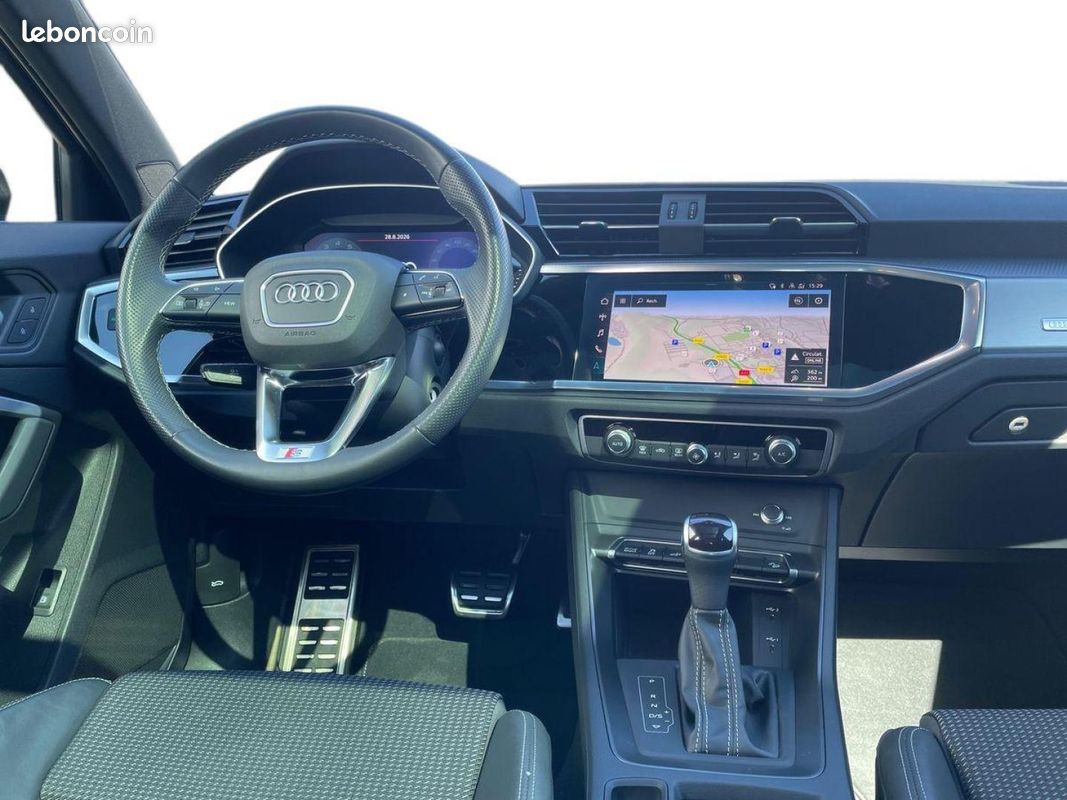 Audi Q3 45 TFSI e 245ch S line S tronic 6 (image 15)