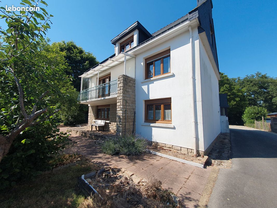 Maison 9 pièces 140 m² · à Ploeren · 140 m² · 368 450 €