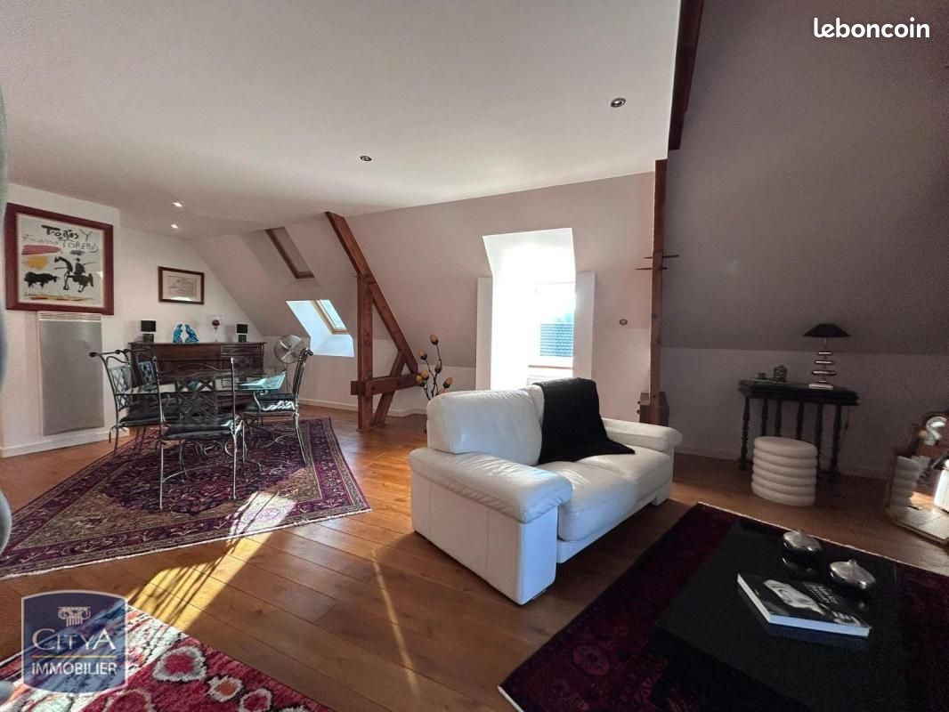 Appartement 3 pièces 102 m² · à Sarlat-la-Canéda · 102 m² · 1 130 €/mois