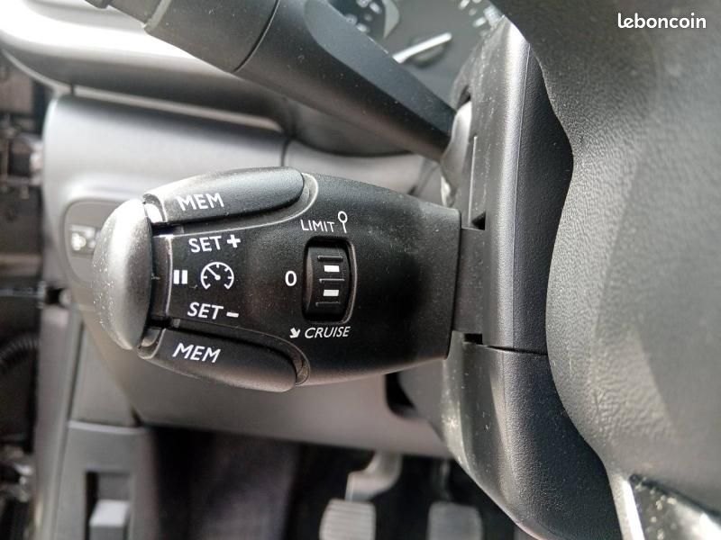 Citroen C3 1.5 BlueHDi 100ch Shine Business 5 PLACES (image 18)