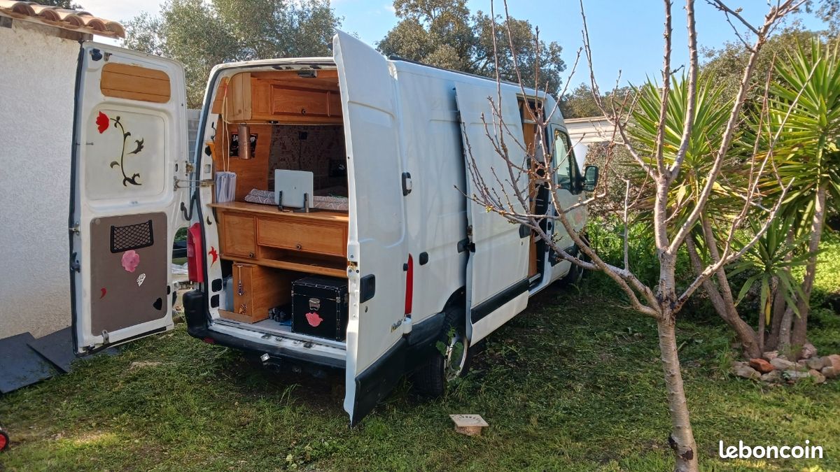 Renault Master T 35 camping-car (image 1)