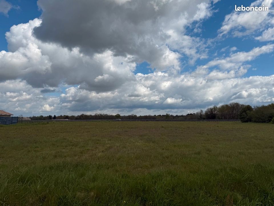 Terrain 1200 m² · à Langon · 60 000 €