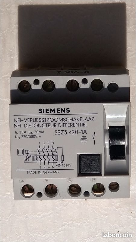 Disjoncteur différentiel SIEMENS 5SZ3 (image 1)