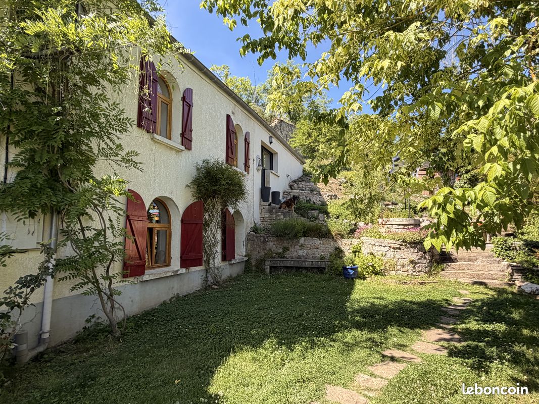 Maison 8 pièces 150 m² · à Plombières-lès-Dijon · 150 m² · 420 000 €