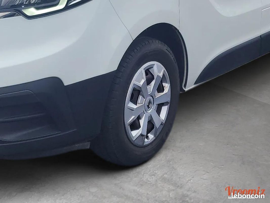 Renault Trafic DCI 150CV L2H1 9 PLACES ZEN + ATTELAGE (image 4)