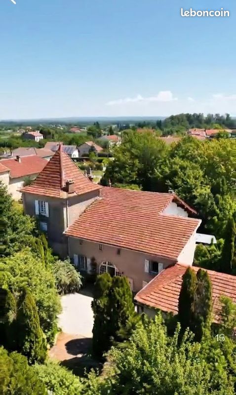 Maison 10 pièces 350 m² · à Aydoilles · 350 m² · 598 000 €