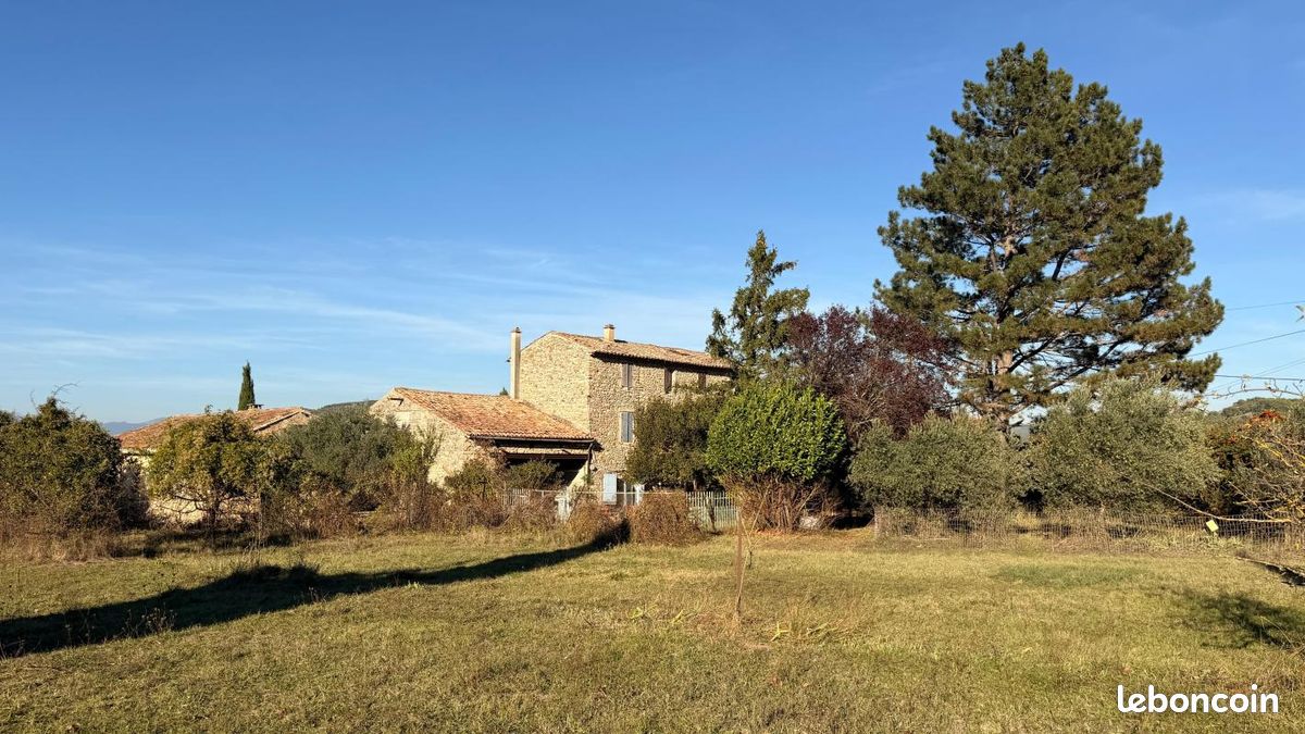 Maison 5 pièces 108 m² · à Crestet · 108 m² · 248 000 €