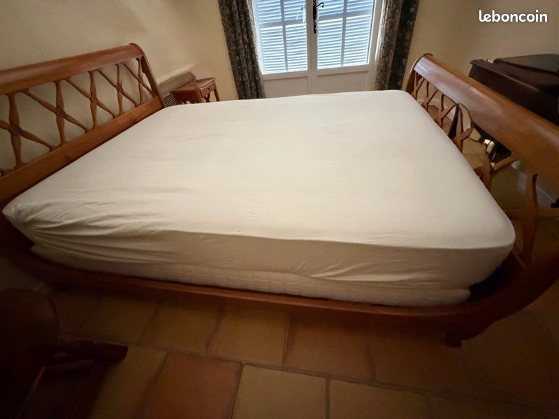 Superbe lit en merisier en 140 (image 3)