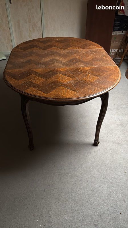 Table (image 3)