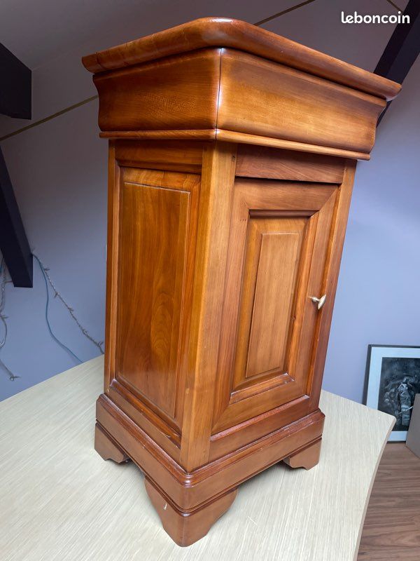 Chevet merisier marque M&B (image 2)