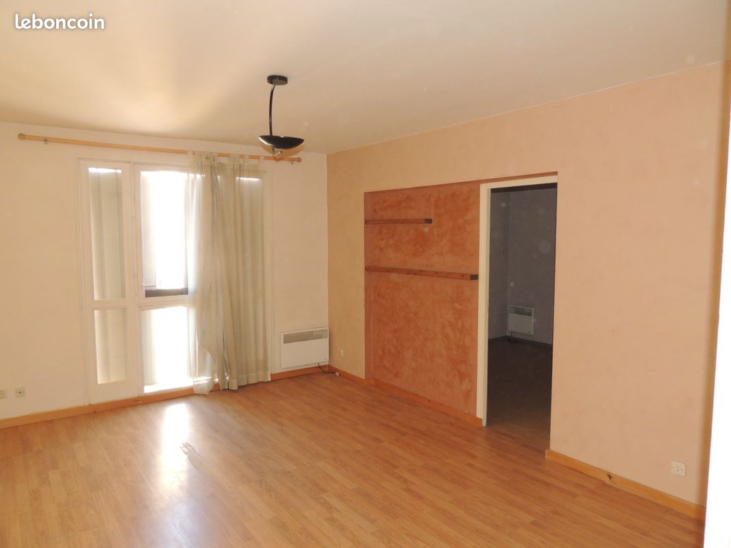 Appartement 3 pièces 57 m² · à Nîmes · 57 m² · 86 000 €