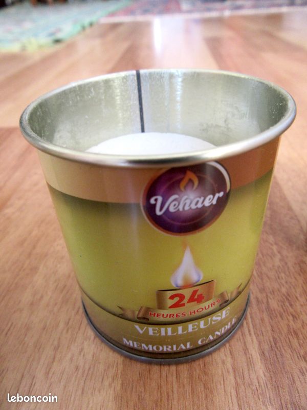 Trois veilleuses (bougies) (image 2)