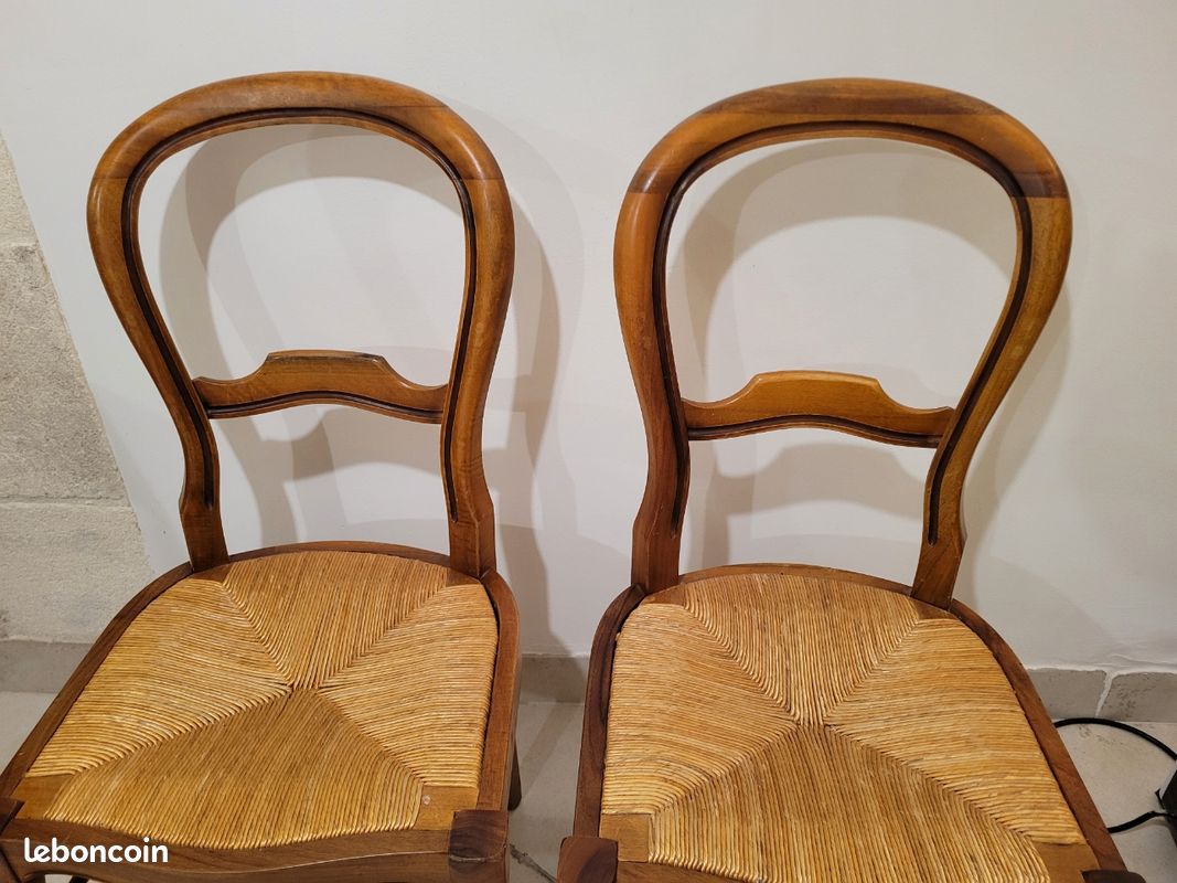 3 chaises en chaise noyer et paillage (image 1)