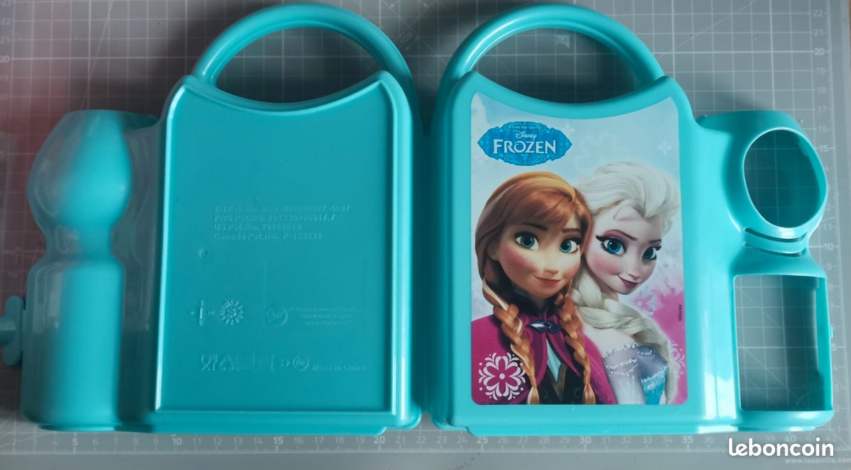 Boite à goûter /lunch "Le Reine des neiges" avec gourde. Format GF (image 6)