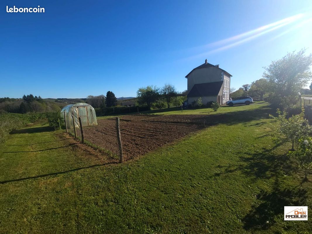 Maison 10 pièces 148 m² · à Neuvic-Entier · 148 m² · 99 000 €