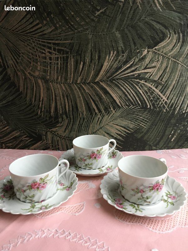 Lot De 3 Tasses En Porcelaine De Limoges - État D'occasion