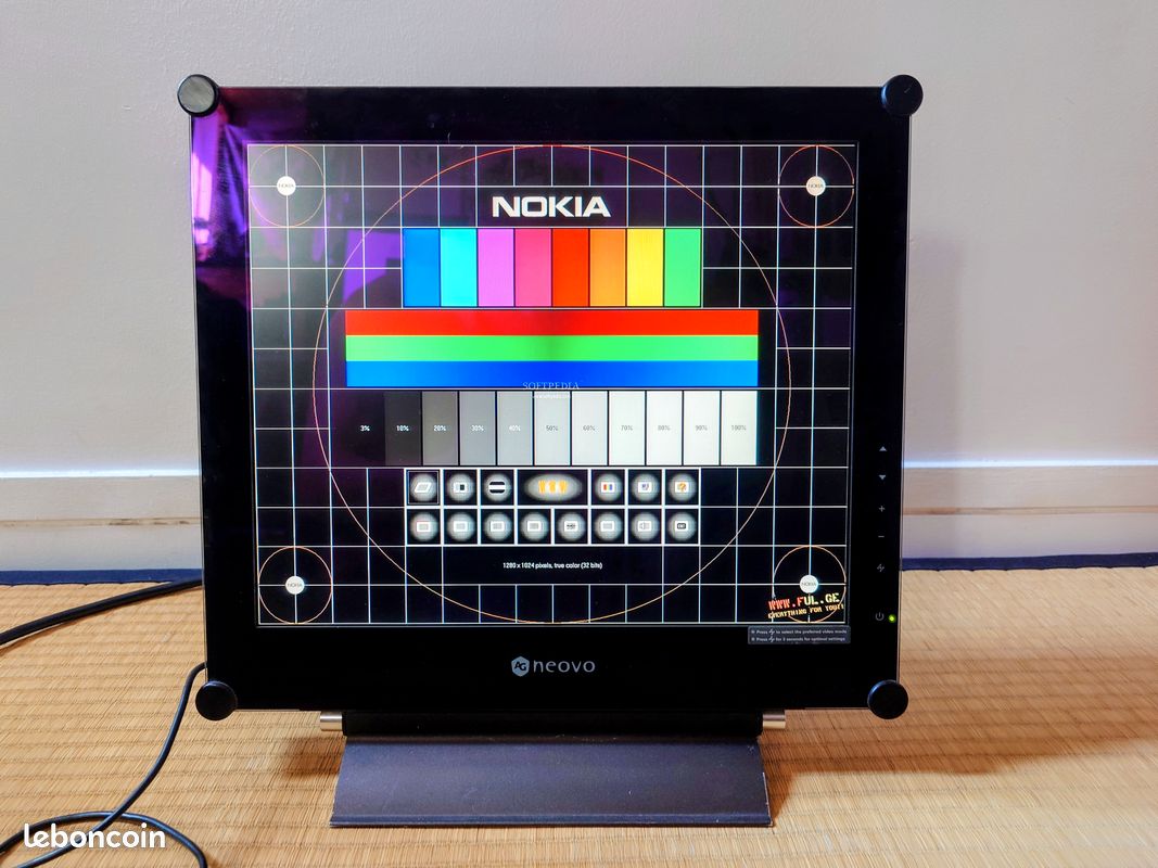 Moniteur Ecran NEOVO X-17AV Noir Analogique et NUmérique (image 1)