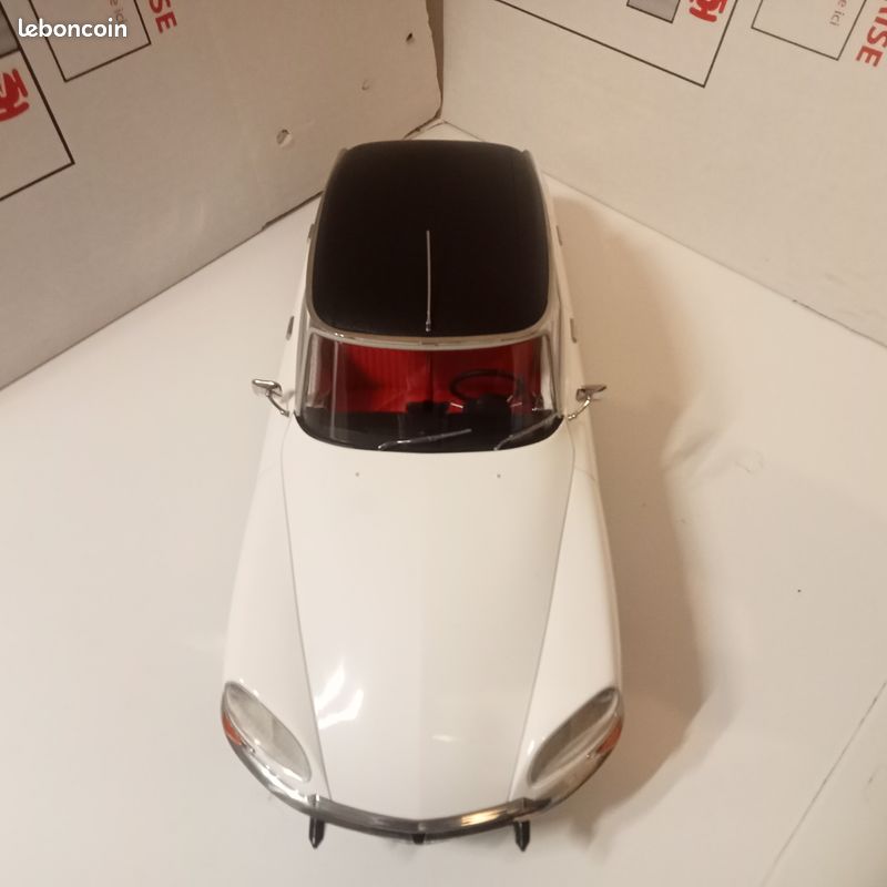 Citroën DS23 Pallas 1973 Norev 1/12 – Maquette Métal Montée, état Neuf