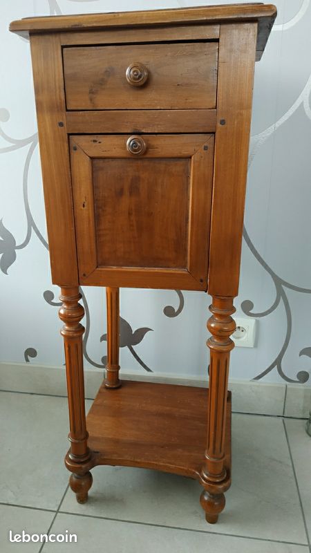 Table de chevet vintage (image 1)