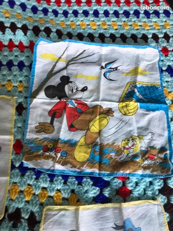 Lot de mouchoirs vintage Disney (image 5)