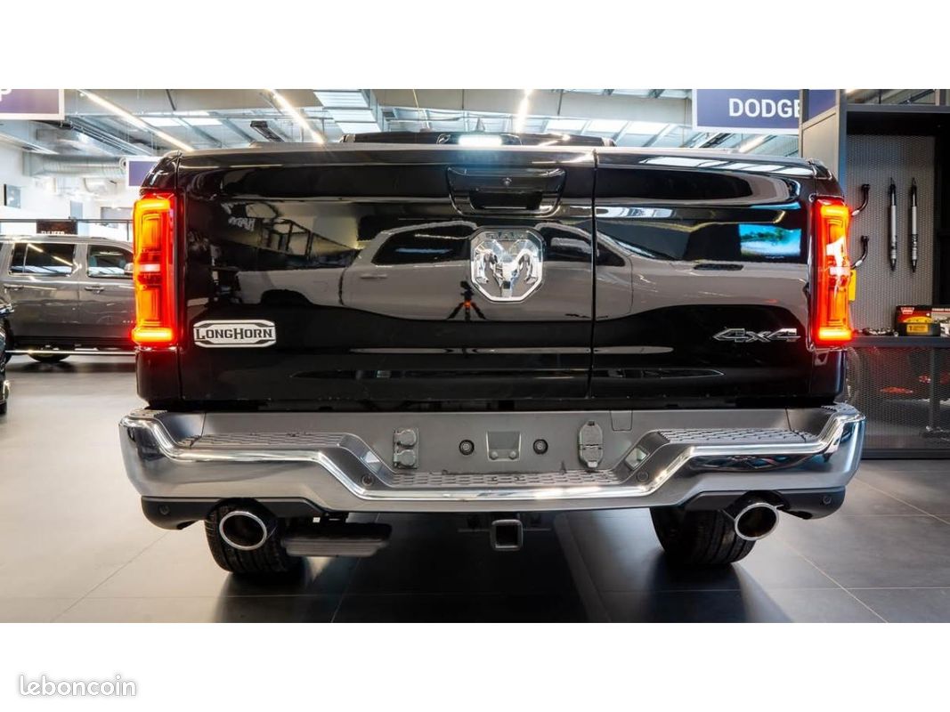 Dodge ram 1500 crew longhorn rambox hayon multi 2025 (image 3)