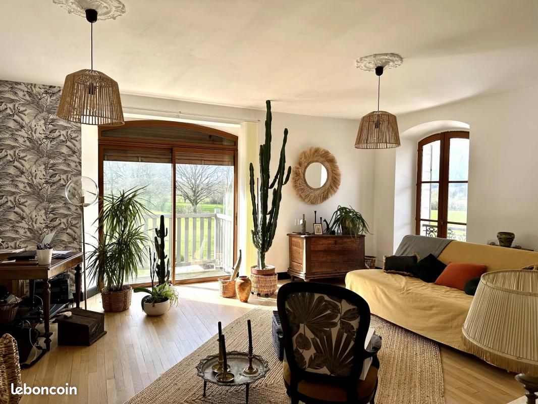 Maison 236 m² Bonnes - Bonnes 16390 (image principale 4)