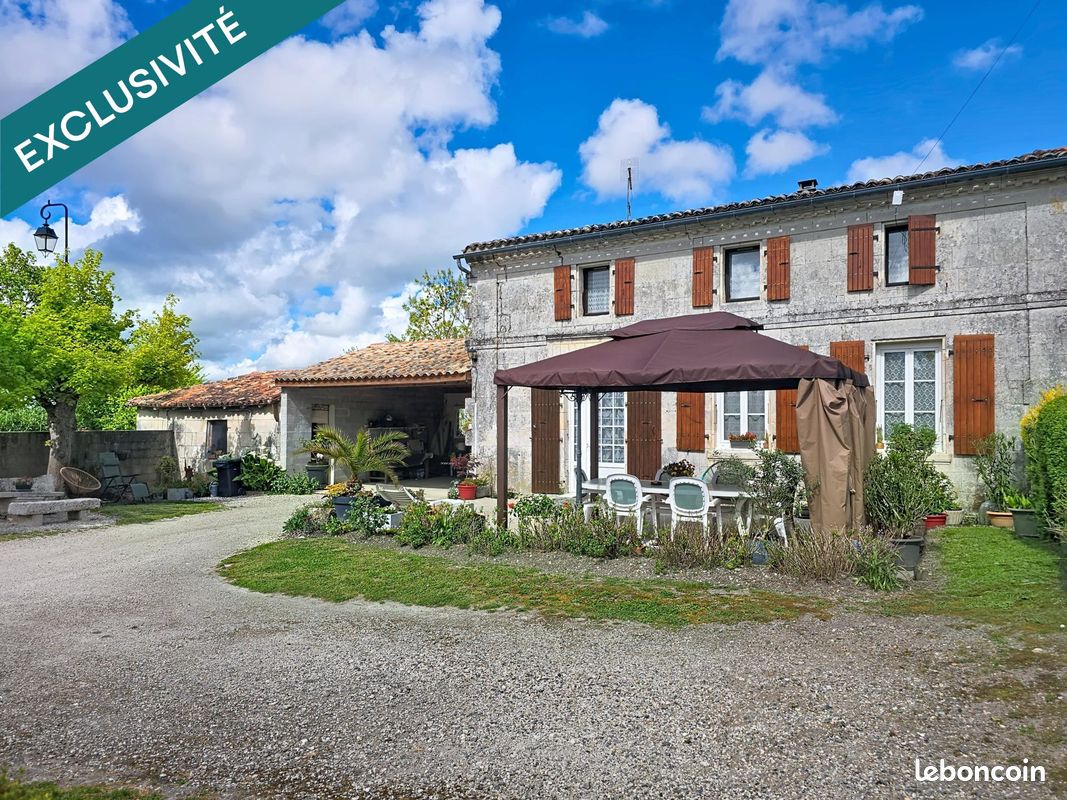 Maison 6 pièces 150 m² · à Colombiers · 150 m² · 225 000 €