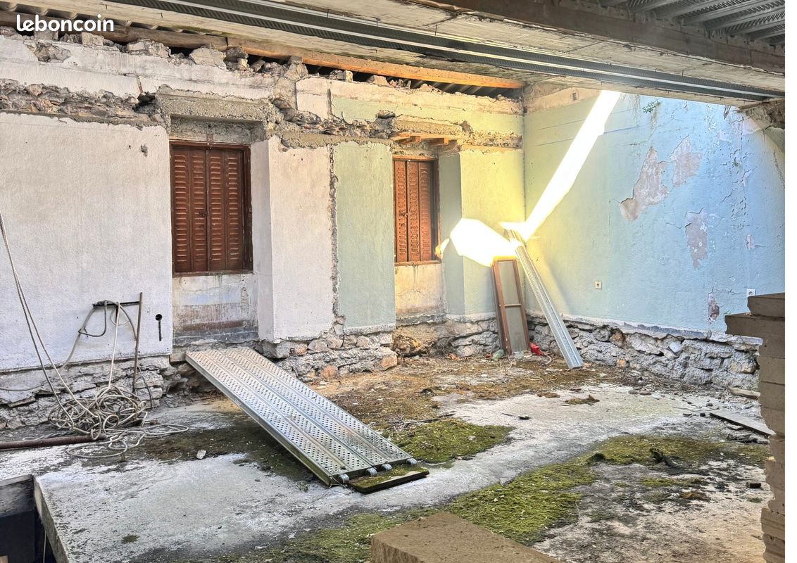 Maison 3 pièces 115 m² · à Viviers · 115 m² · 55 000 €