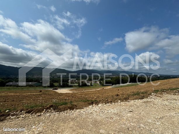 https://img.leboncoin.fr/api/v1/lbcpb1/images/1b/29/65/1b2965061ec042da6d3221d65b4880aa173f87ec.jpg?rule=ad-image
