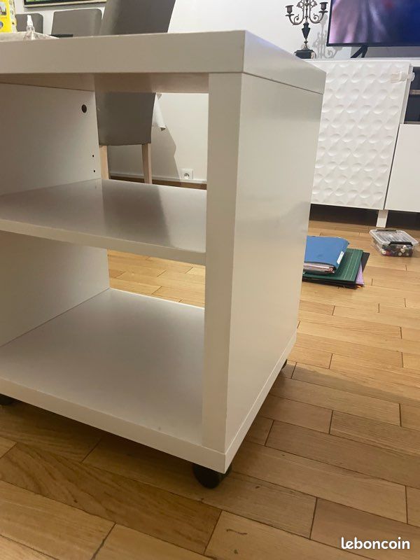 Petit meuble avec étagère à roulettes (image 2)