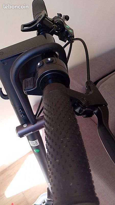 Trotinette électrique 750W 9.3" 4 vitesses batterie 48V 14Ah très peu utilisé (image 4)