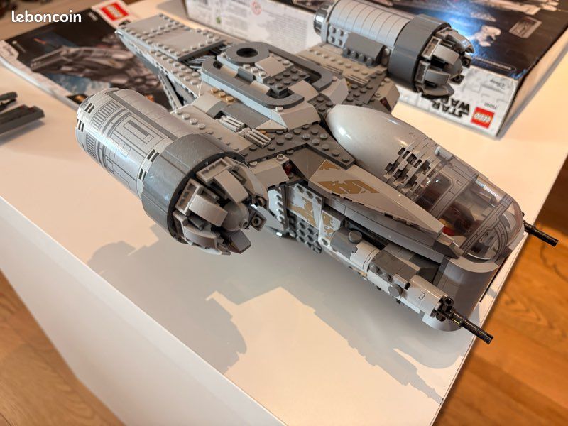 Lego star wars 75292 complet (image 4)