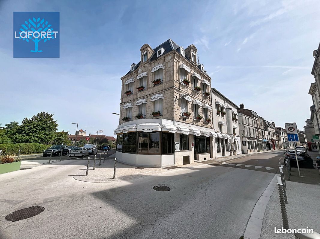Maison 30 pièces 953 m² · à Chaumont · 953 m² · 1 575 500 €