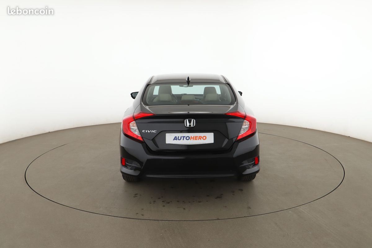 Honda Civic 1.6 i-DTEC Exclusive AT 4P 120 ch (image 12)