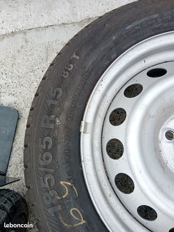 1 roue 185 65 r15 (image 1)
