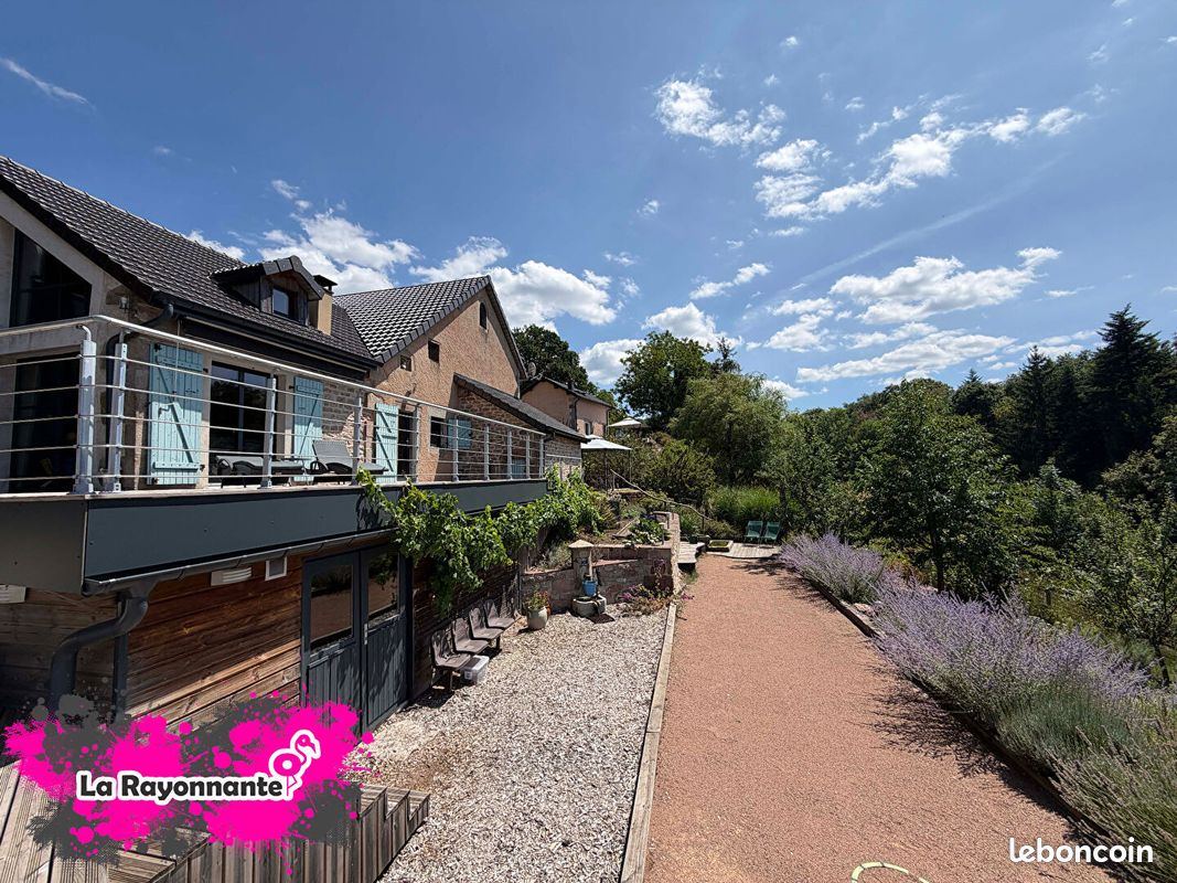 Maison 6 pièces 197 m² · à Le Val-d'Ajol · 197 m² · 585 000 €