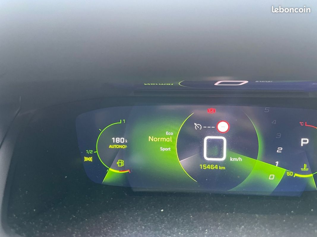Peugeot 2008 1.2 PURETECH 130CH S&S GT EAT8 (image 16)