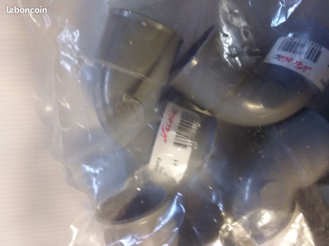 Raccord pvc diametre 40 90⁰ (image 1)