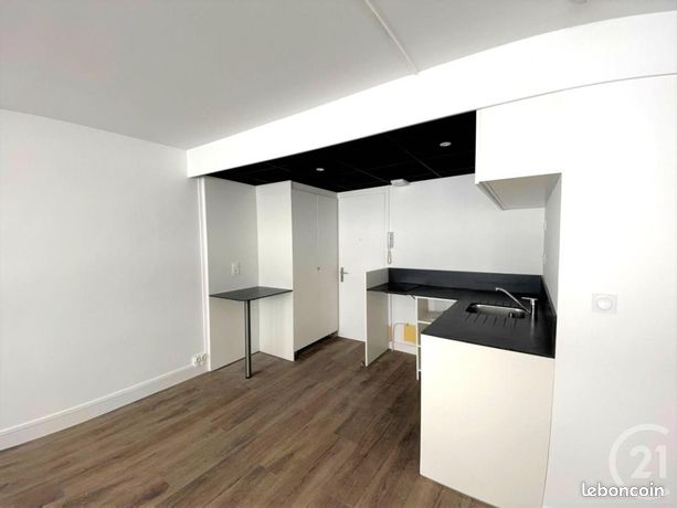Studio 1 pièce 27 m²