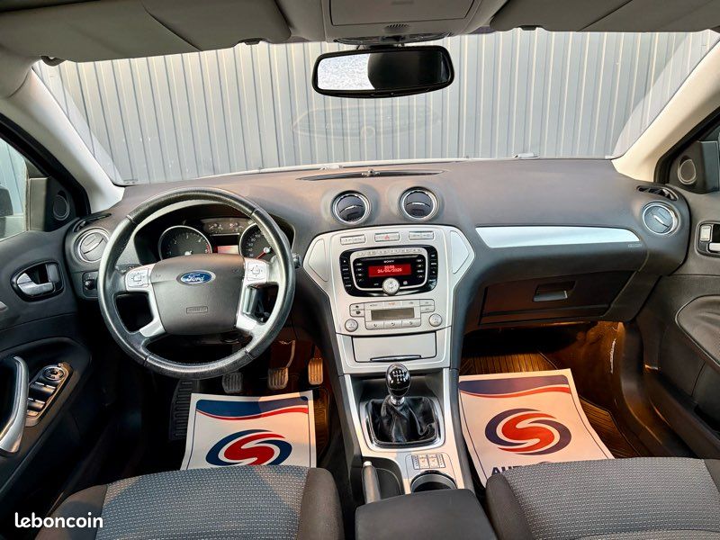 Ford Mondeo/1,8 tdci 125cv/année 2008/1eremain/66000kms/carnet complet/clim/parfait état (image 4)