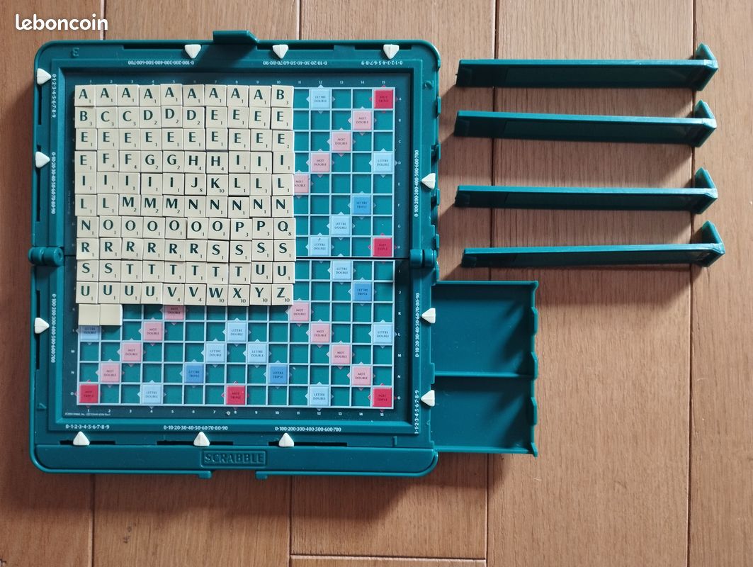 Jeu scrabble de poche magnétique - boitier rigide - COMME NEUF (image 2)