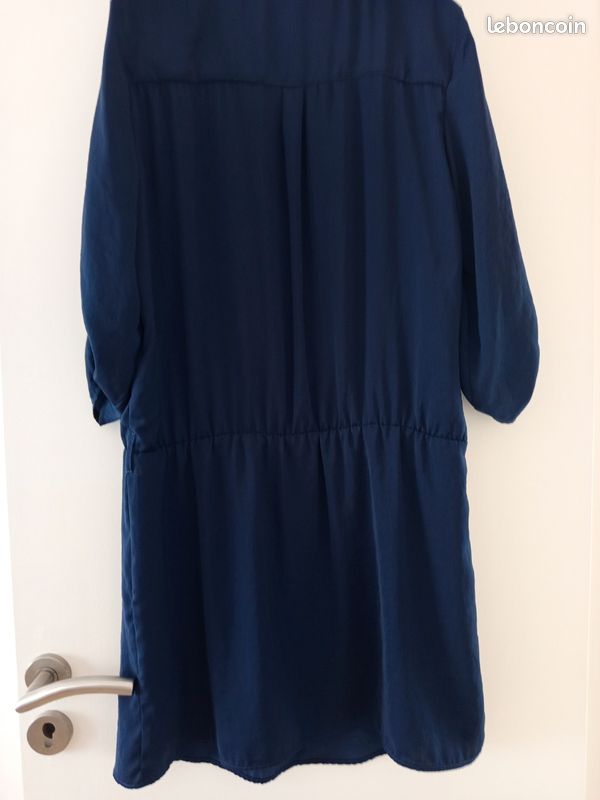 Robe marine Camaïeu 42 souple doublée (image 4)
