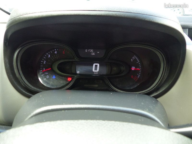 Renault TRAFIC III COMBI L1 1.6 DCI 125CH ENERGY LIFE 9 PLACES (image 25)