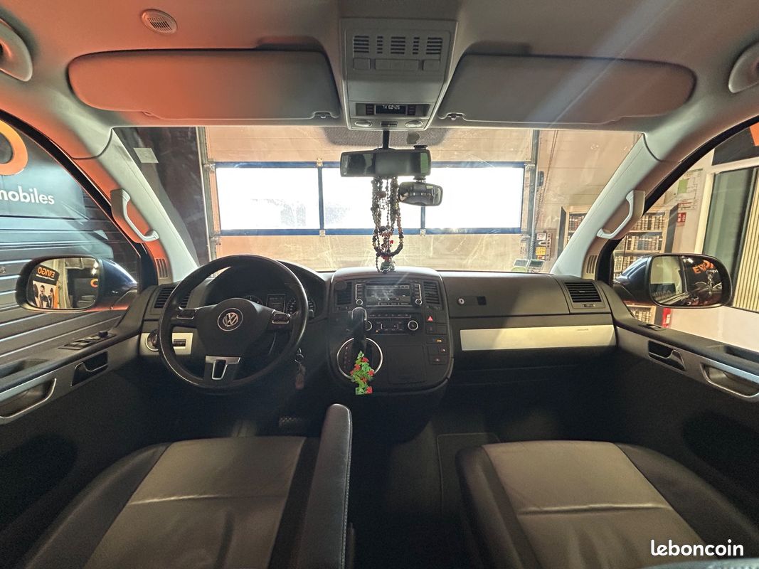 Volkswagen multivan minibus 2.0 bitdi 180 carat 4motion dsg bva (image 10)
