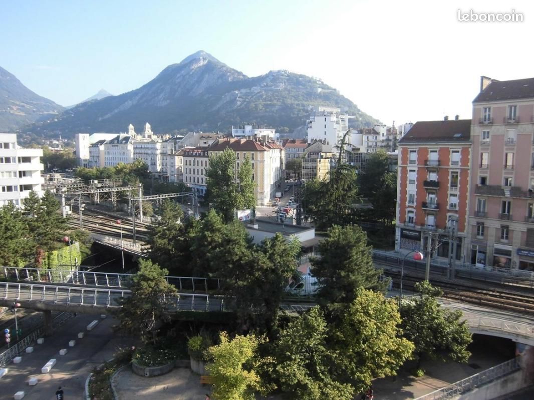 Appartement 2 pièces 50 m² · à Grenoble · 50 m² · 649 €/mois