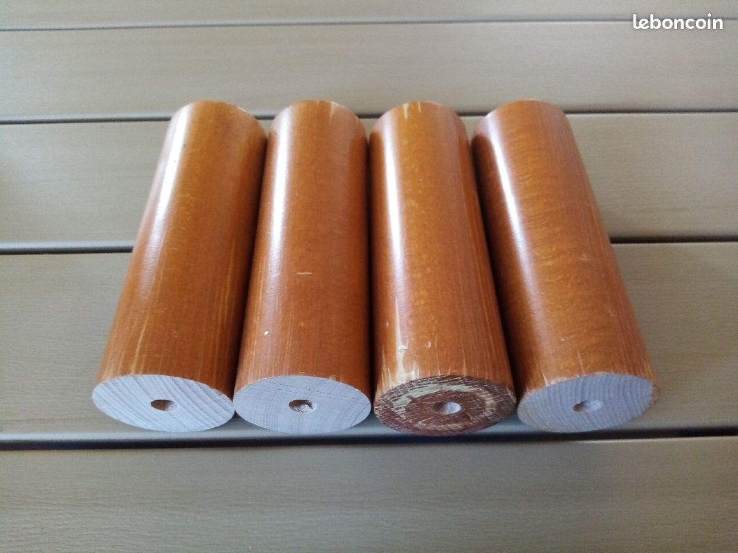 4 pieds de lits en bois (image 1)