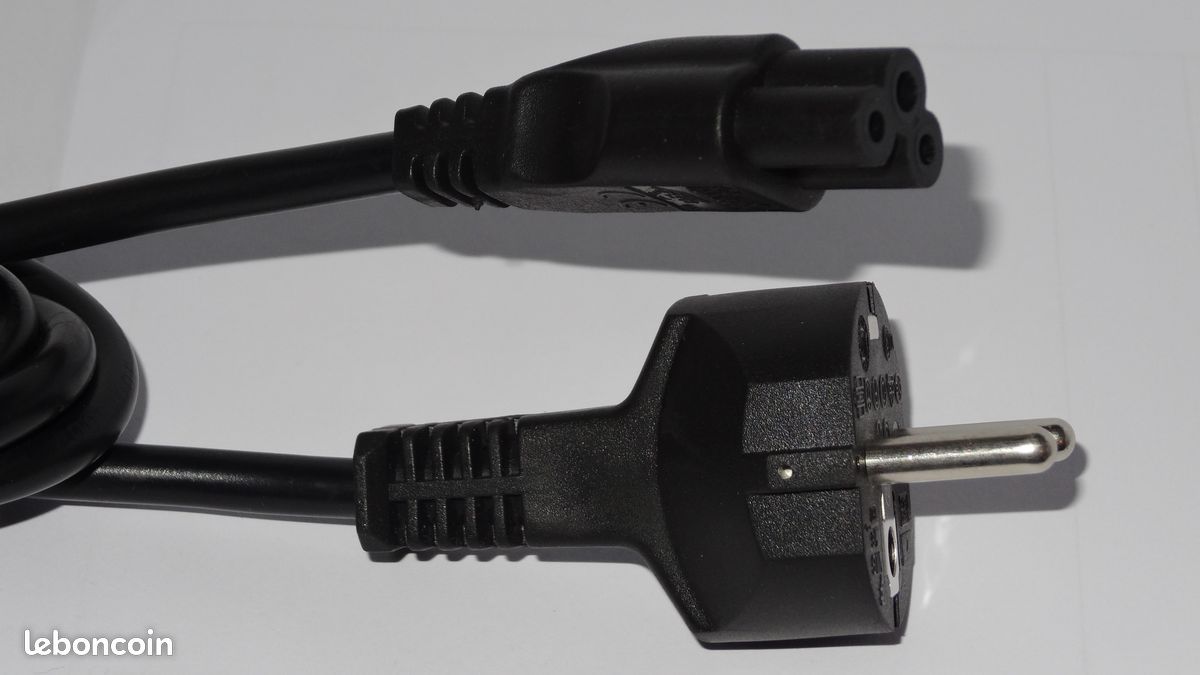Cordon tripolaire d'alimentation secteur IEC C5 FEMELLE (image 3)