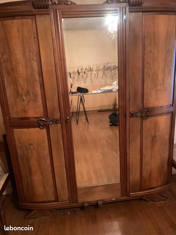 Armoire ancienne noyer (image 1)