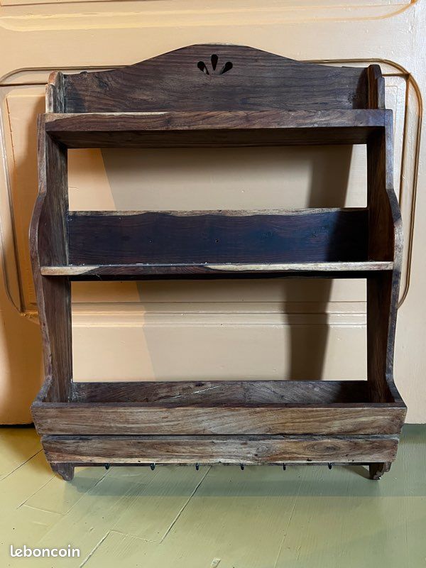 Etagère murale ancienne en bois brut
